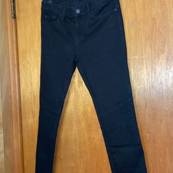 •VINCE•BLACK DENIM MOTO HIGH WAISTED SKINNY JEANS WITH ANKLE ZIPPERS. SIZE 27x30 - Picture 9 of 13